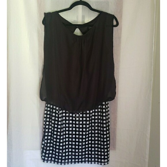 Black Sleeveless Dress Sheer Overlay Top Black White Sequined Checkered Size 12 - Picture 1 of 16